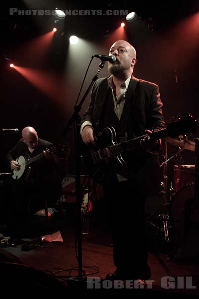 MICHAEL J SHEEHY AND THE HIRED MOURNERS - 2009-10-11 - PARIS - La Maroquinerie - Michael J. Sheehy - Patrick McCarthy